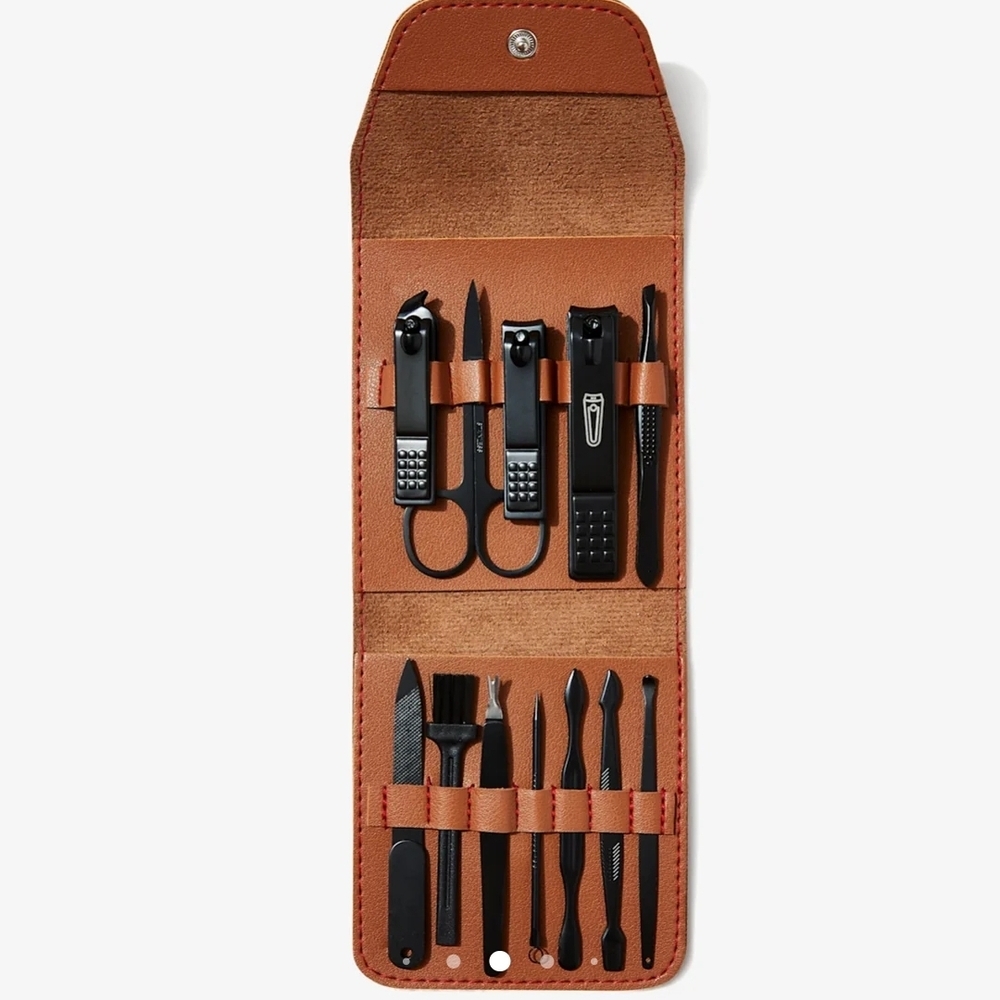Men's Grooming Kit in Brown Case - Picture 2 of 4